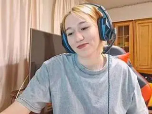 Play the uncut clip of Missyanzalone Cam porn model from camsoda