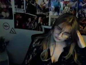 Enjoy watching this hardcore scene called Jenakiss Cam porn model from camsoda