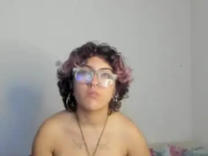 Watch this hardcore clip named Lotto_bloom Cam porn model from chaturbate