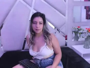 Stream this uncensored clip called Pamela_blonde_ Cam porn model from chaturbate
