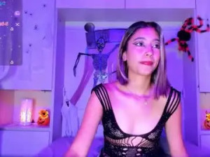 Enjoy watching uncut video of Cayetanamiles Cam porn model from chaturbate