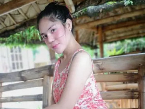 Watch this complete scene of SweetDollyPartNice, 22 years old, brunette hair trans