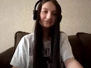Play this hardcore movie of Faustinabartosh Cam porn model from chaturbate
