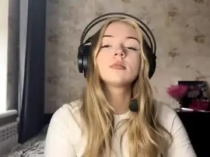 View uncut clip named Bonggarrido Cam porn model from chaturbate