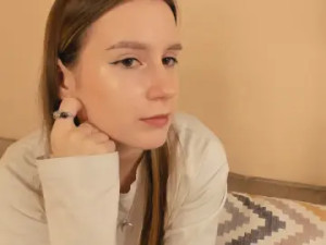 Stream this uncensored movie of AleciaRaw Cam porn model from cam4