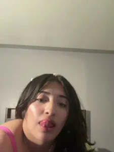 Watch the HD movie of Yurfavwhitesnow Cam porn model from cam4