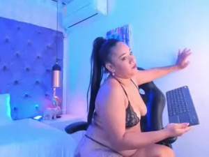 View this complete clip called Evelinamoon_ Cam porn model from chaturbate