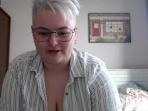 Enjoy watching the HD clip of Cute-Ry Cam porn model from bongacams