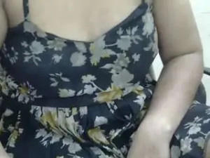 Stream uncut movie named Siyasiyatree Cam porn model from camsoda
