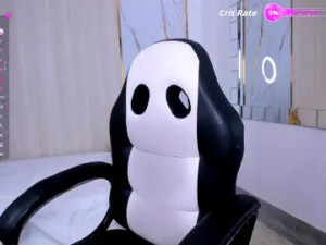 Play the uncensored video called PetiteAri Cam porn model from cam4