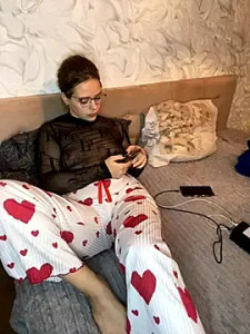 View the uncensored video named Lipsihot Cam porn model from stripchat