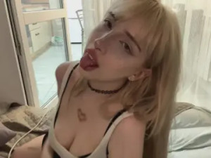 Stream this full movie named RudyKiser Cam porn model from cam4