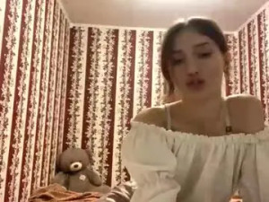 Enjoy watching the HD scene titled Laurynwaltenbaugh Cam porn model from chaturbate
