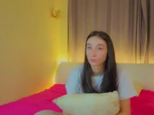 Play complete video of Jameychamlee Cam porn model from chaturbate