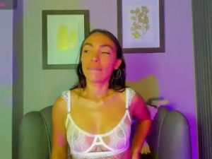 Enjoy watching the full clip called Alison_bonnet Cam porn model from chaturbate