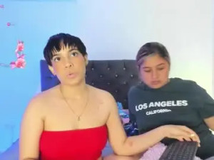 Enjoy watching the full video called Lauxsofi Cam porn model from chaturbate