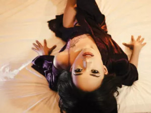 Enjoy watching this uncensored movie called EverlyQuinn, 26 years old, brunette hair trans