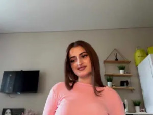 Play complete scene of AuraLahrman Cam porn model from bongacams