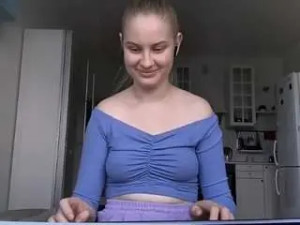 Stream the uncensored movie of Sadieroberts Cam porn model from camsoda