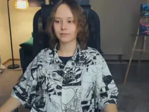 Stream this HD movie titled KatriceHandzlik Cam porn model from cam4