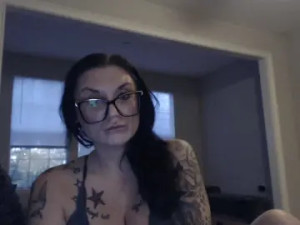 Play this uncensored video named Holyplastic Cam porn model from cam4