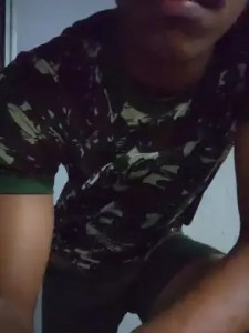 View uncensored scene of novinndot, 23 years old, male