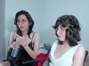 Play the full clip of Twilightmuses Cam porn model from chaturbate