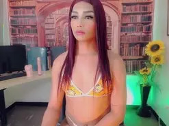 View uncensored video of emeli_roushot, 21 years old, trans