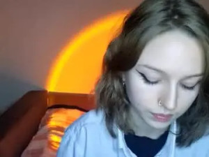 Play this uncut clip called Diamondcorza Cam porn model from chaturbate