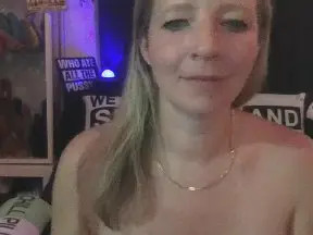 View this uncut scene titled SuusenGuus Cam porn model from cam4