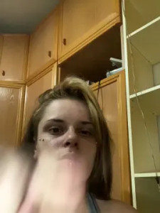 Stream complete video titled Tuhbichota Cam porn model from cam4