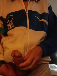 Stream uncensored video of odioilbrodo, 43 years old, male