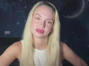 Enjoy watching HD movie of RosaliaWaxman Cam porn model from cam4