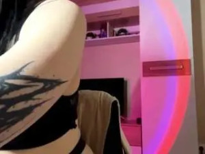 View this hardcore clip called Savannahwilson Cam porn model from camsoda
