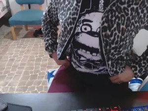 Play the complete movie titled Exclusiva40 Cam porn model from cam4