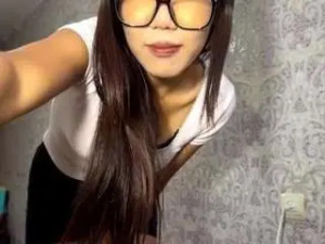 View hardcore scene of Celineahmed Cam porn model from camsoda