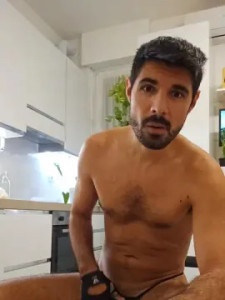 View uncut scene of Granbig989, 36 years old, male