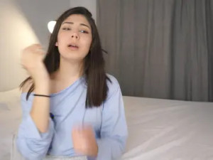 View hardcore movie titled KassieGierisch Cam porn model from cam4