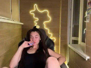 Enjoy watching the full clip called Sassqueen18 Cam porn model from chaturbate