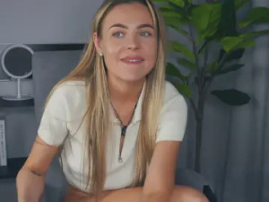 Play complete clip titled KemberlyElzey Cam porn model from cam4