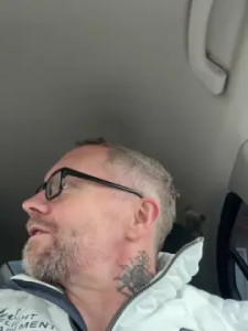 Enjoy watching this complete movie of Mannfredfick, 52 years old, male