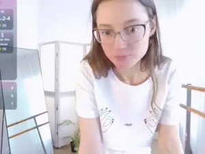 Stream the uncensored movie called Lunaray_ Cam porn model from chaturbate