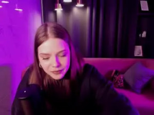 Stream the HD clip titled Enchantedleah Cam porn model from chaturbate