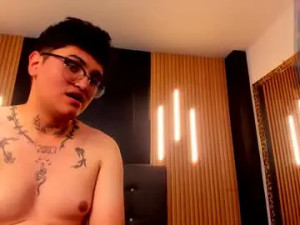 Play complete clip called Jacke_and_tiffany Cam porn model from chaturbate