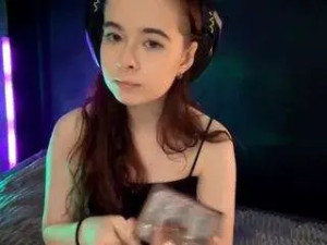 View the HD scene named Suesieracki Cam porn model from camsoda