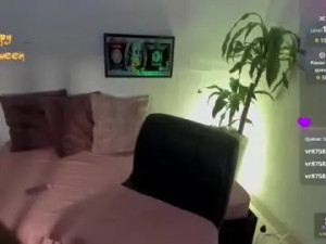 Play HD clip of Shelsyebony Cam porn model from chaturbate