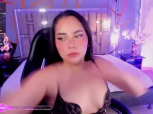 Play the uncut movie called Purrybella Cam porn model from chaturbate