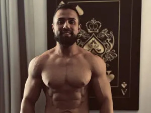 Stream this full video of HayesWood, 30 years old, brown hair male