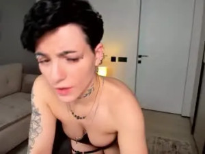 Stream this HD clip of Eternalsigh Cam porn model from chaturbate