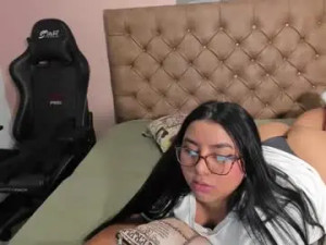View this HD movie called Dahianncollins Cam porn model from chaturbate